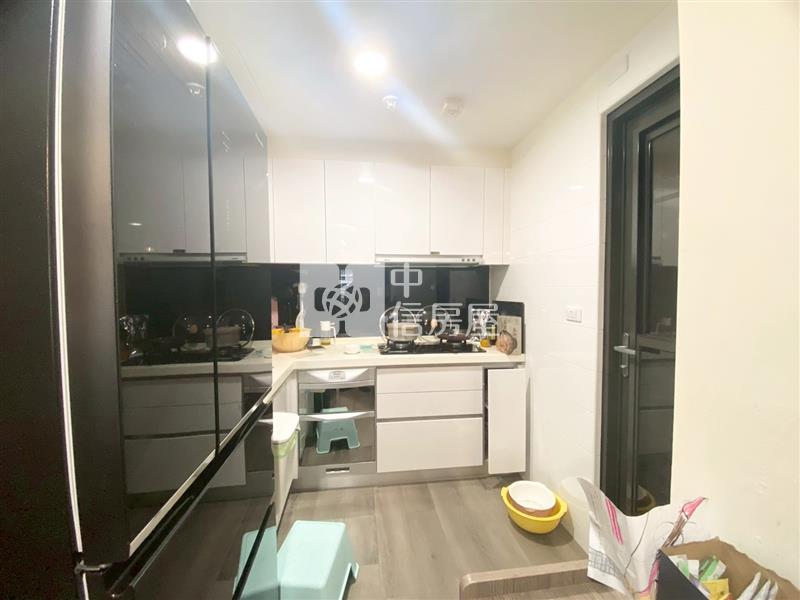 和築青風三房雙平車房屋室內格局與周邊環境