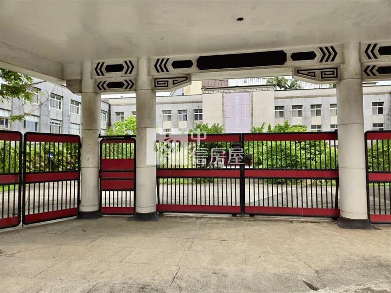 東山街1.2樓住店房屋室內格局與周邊環境