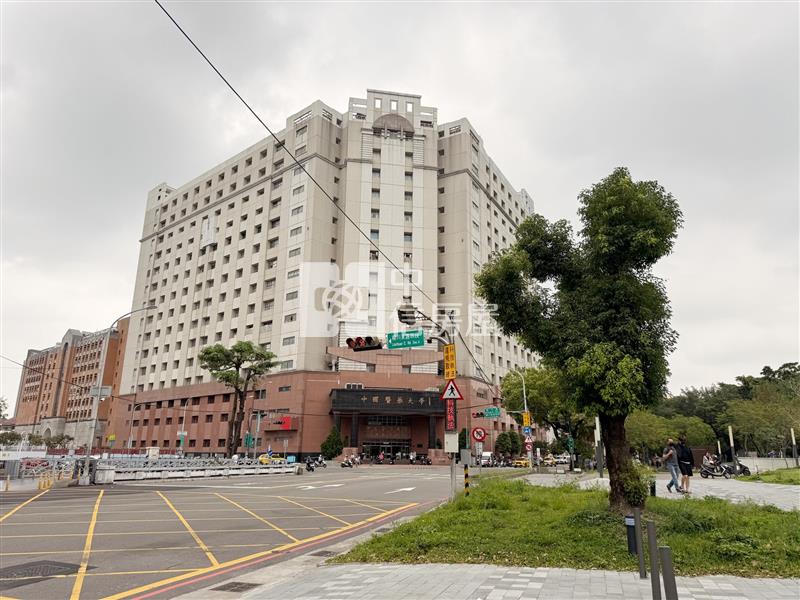 中國醫商圈/五權路穩定收租透店房屋室內格局與周邊環境