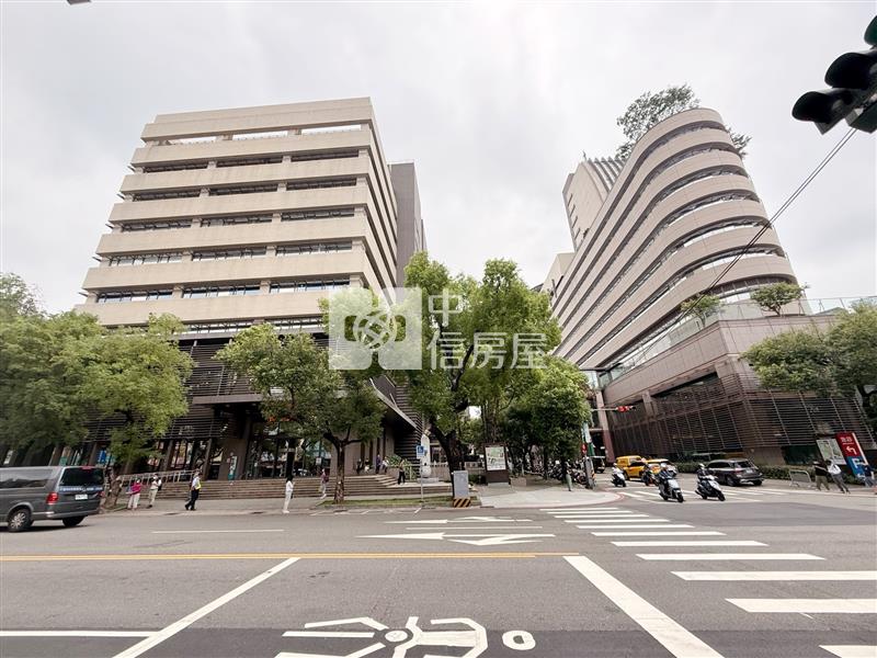 中國醫商圈/五權路穩定收租透店房屋室內格局與周邊環境