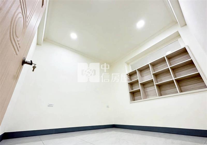 民雄惠安街雙車別墅B房屋室內格局與周邊環境