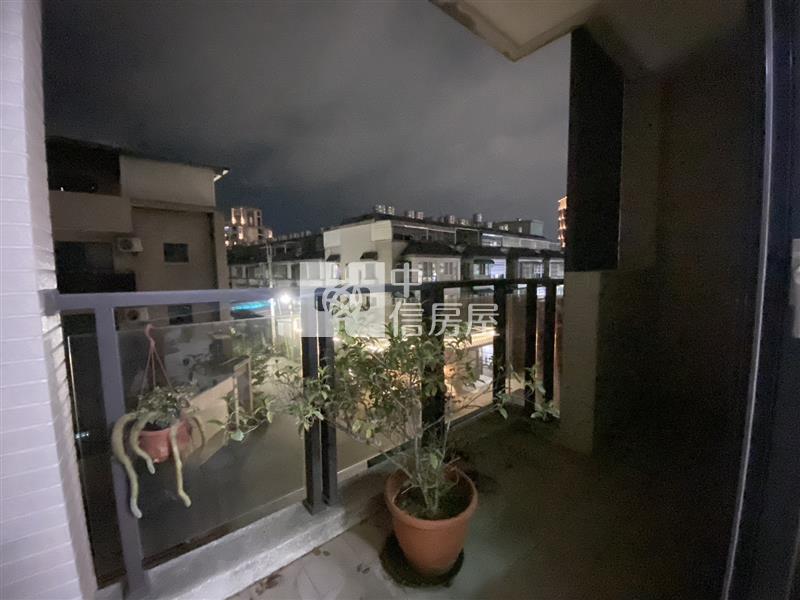 樹孝商圈震後前院停車美別墅房屋室內格局與周邊環境