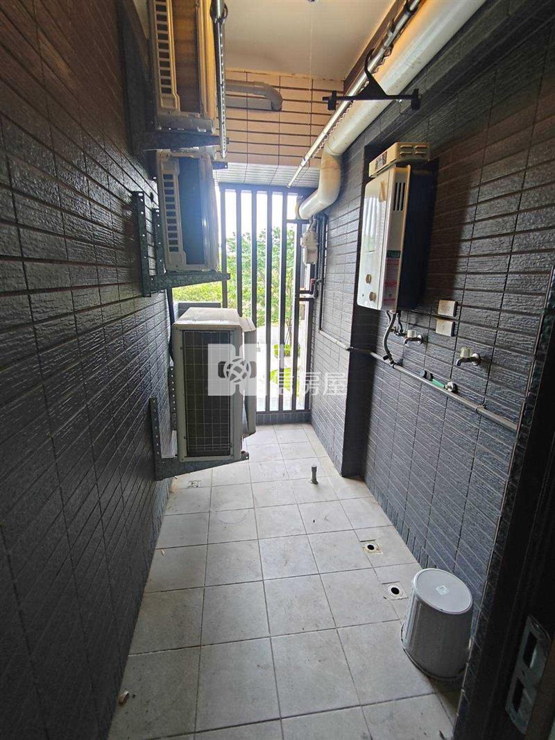 青埔2房車房屋室內格局與周邊環境