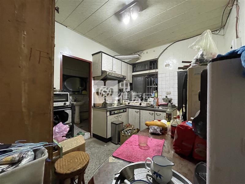 大溪區中華路低總價透天房屋室內格局與周邊環境