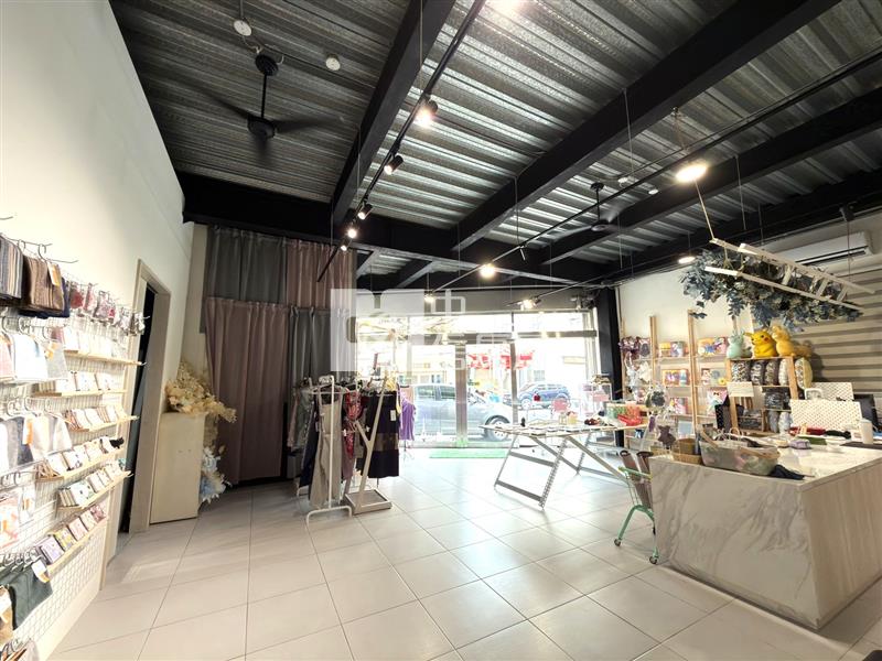 南屯文昌街/大地坪130坪/住二角店房屋室內格局與周邊環境