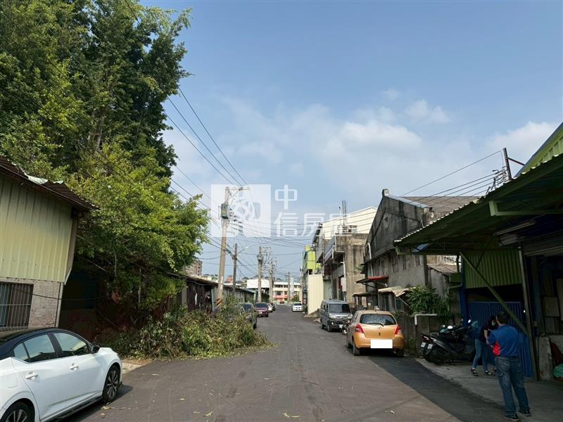 大里運動公園旁大面寬廠房房屋室內格局與周邊環境