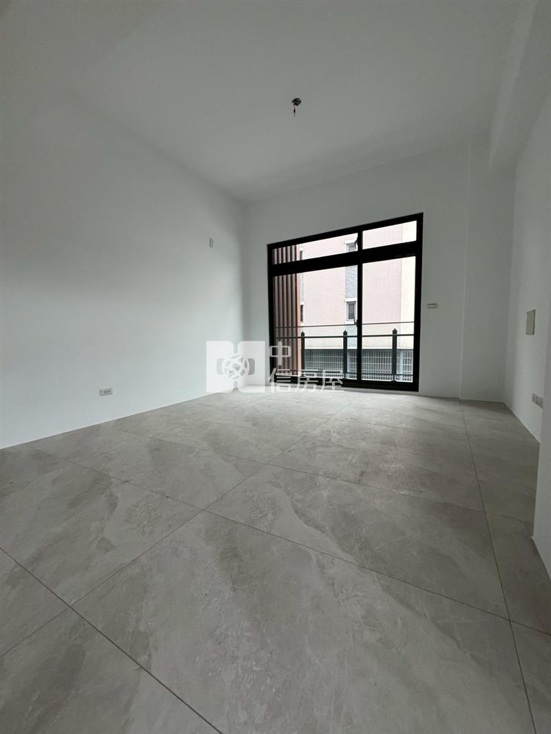 豐原全新三車電梯別墅(A)房屋室內格局與周邊環境