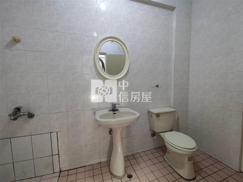 北區花園夜市旁採光透天房屋室內格局與周邊環境