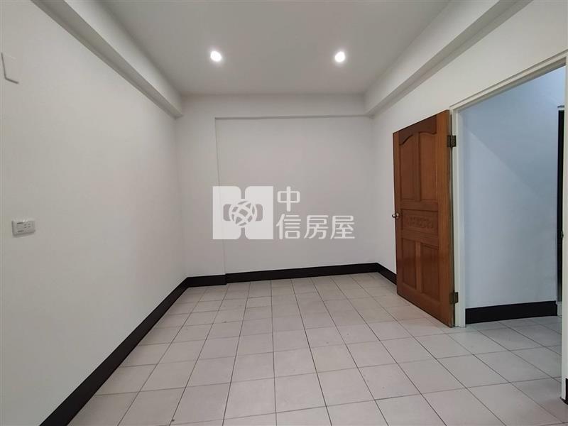 北區花園夜市旁採光透天房屋室內格局與周邊環境