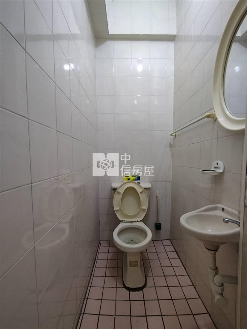 北區花園夜市旁採光透天房屋室內格局與周邊環境