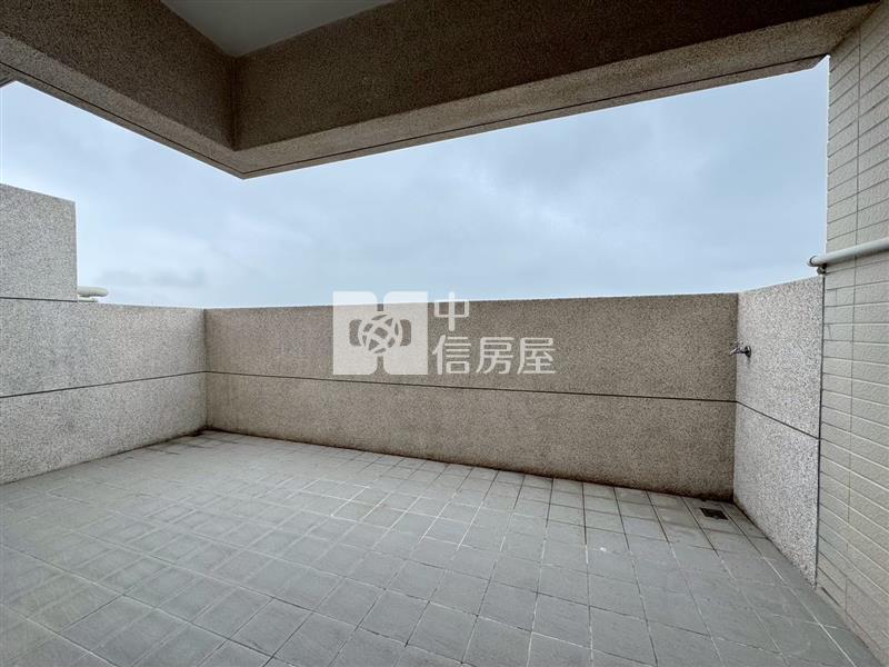 大雅挑高6米樓中樓5房平車房屋室內格局與周邊環境