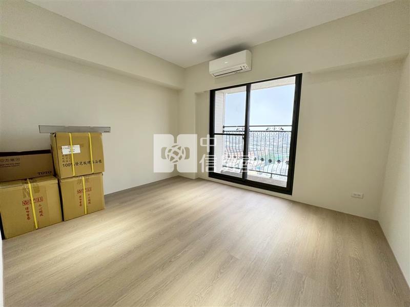 大雅挑高6米樓中樓5房平車房屋室內格局與周邊環境