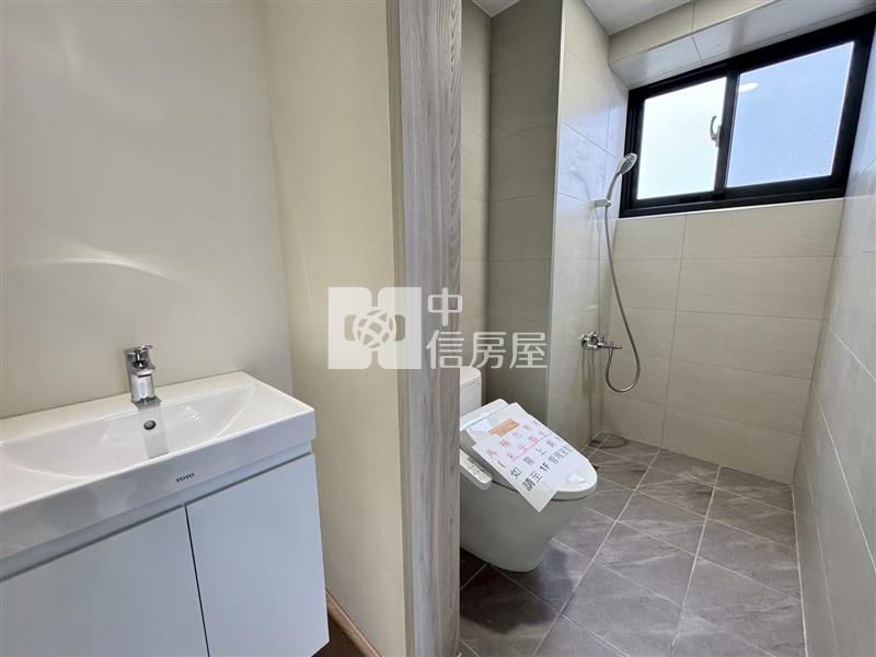 大雅挑高6米樓中樓5房平車房屋室內格局與周邊環境