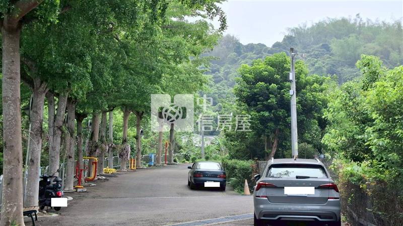 霧峰超值便宜建地房屋室內格局與周邊環境