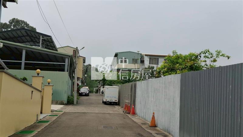 霧峰超值便宜建地房屋室內格局與周邊環境