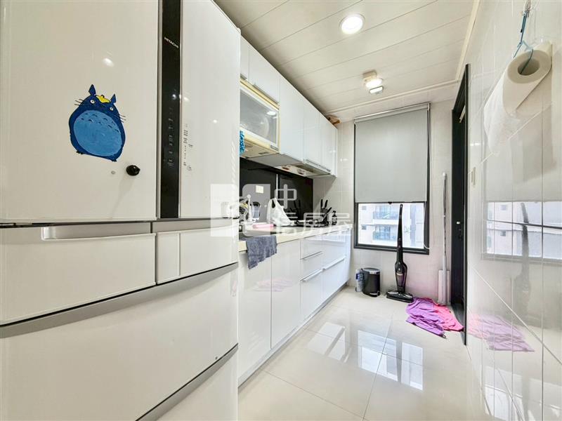 大城三月花見高樓層三房B1平車房屋室內格局與周邊環境