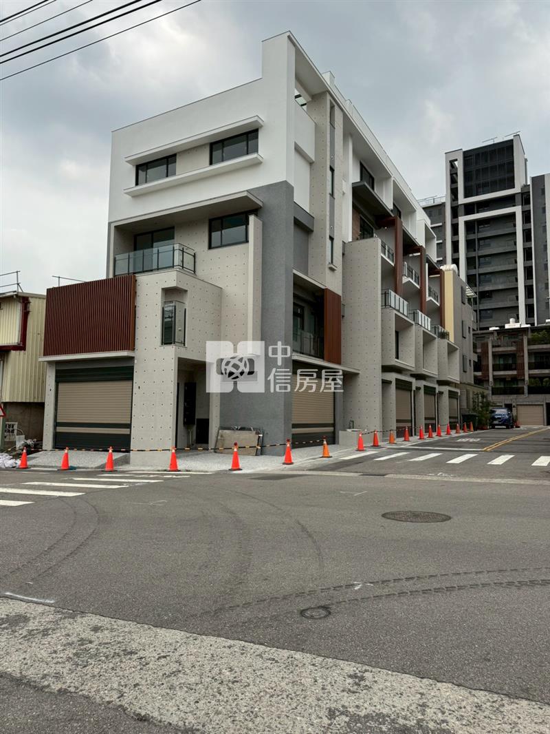 豐原全新雙車電梯別墅B房屋室內格局與周邊環境