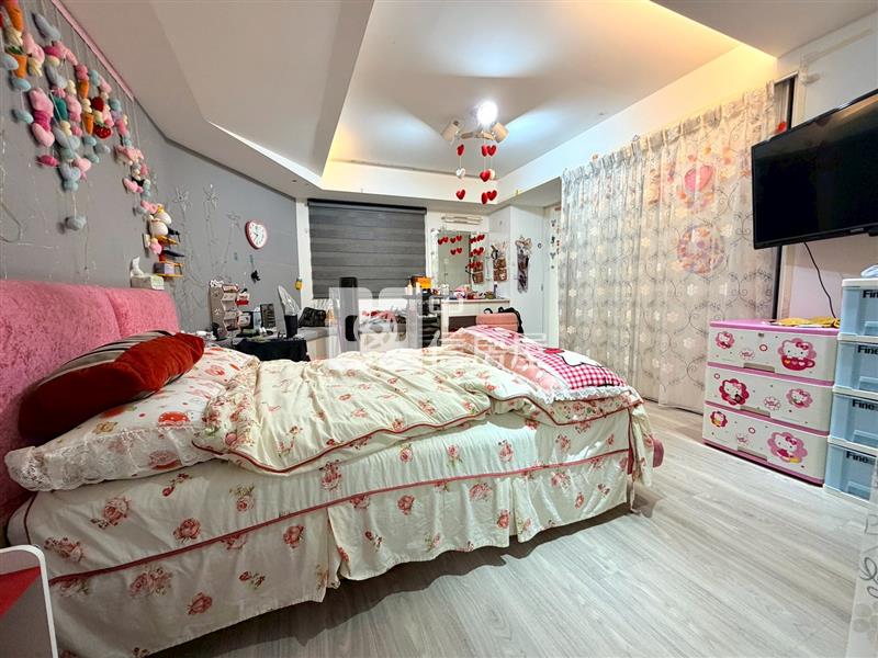 興大健康公園龍邦雙併豪宅附雙平車房屋室內格局與周邊環境