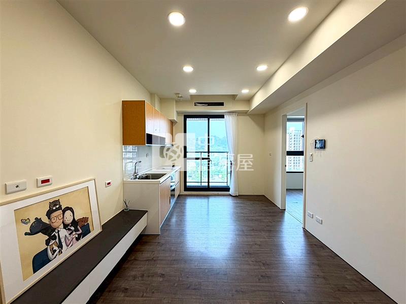 四月泊樂2房平車誠意出售房屋室內格局與周邊環境