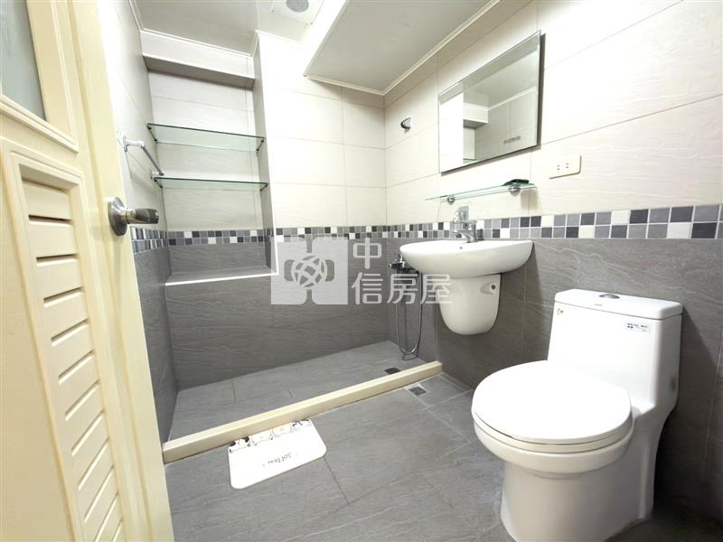 俊國福岡美4房房屋室內格局與周邊環境