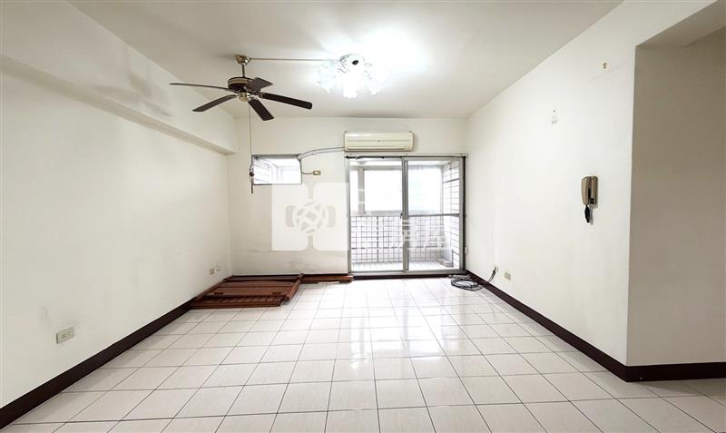 俊國福岡美4房房屋室內格局與周邊環境