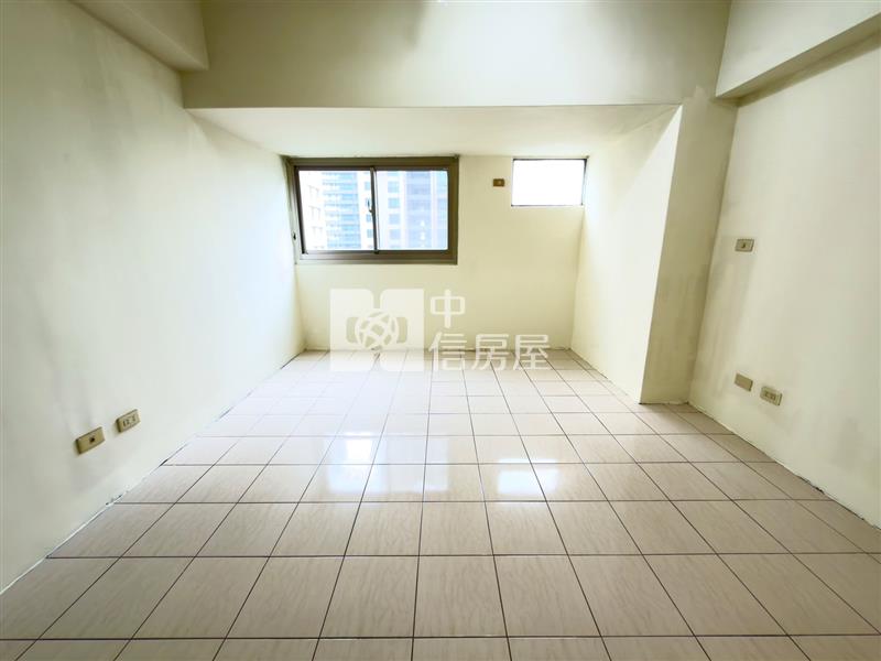 俊國福岡美4房房屋室內格局與周邊環境