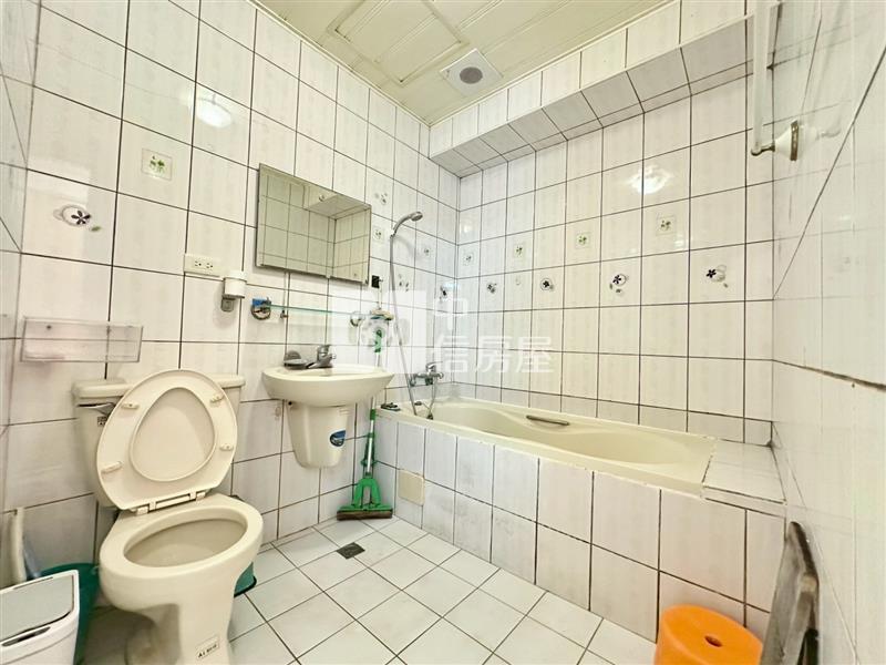 大俊國高樓4房雙車位房屋室內格局與周邊環境