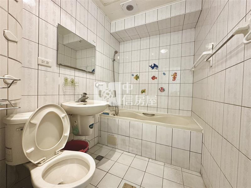 大俊國高樓4房雙車位房屋室內格局與周邊環境