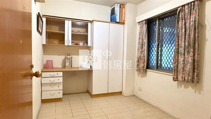 有伴生活高樓稀有三房美車釋出戶房屋室內格局與周邊環境