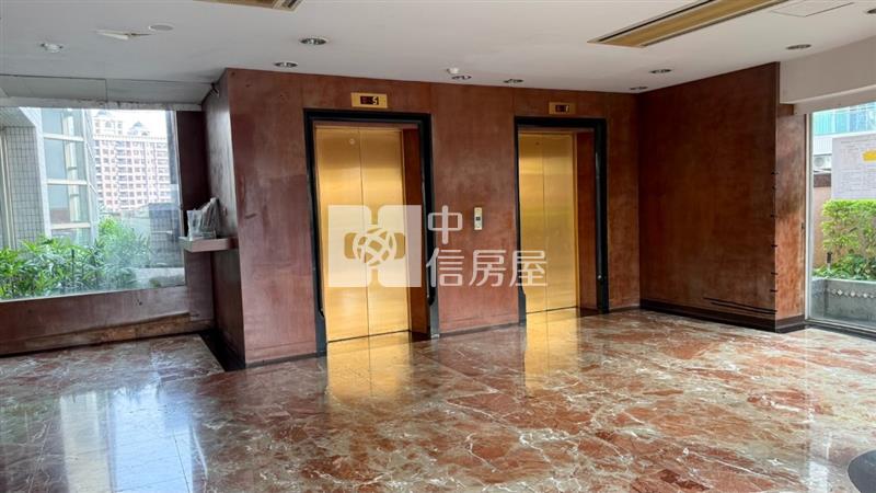 有伴生活高樓稀有三房美車釋出戶房屋室內格局與周邊環境