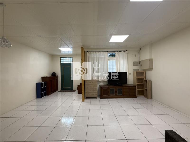 慈恩美平房房屋室內格局與周邊環境