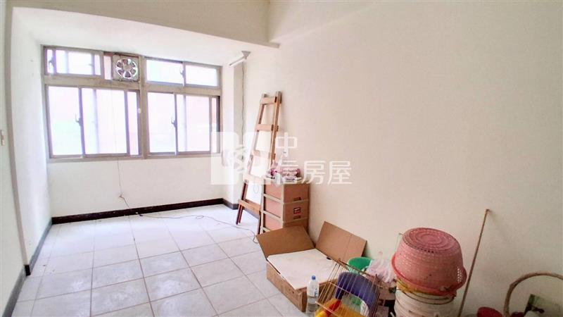 幸福圓環成家一樓房屋室內格局與周邊環境