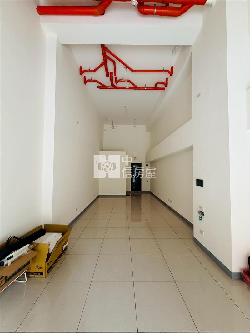 中壢後站挑高金店面房屋室內格局與周邊環境