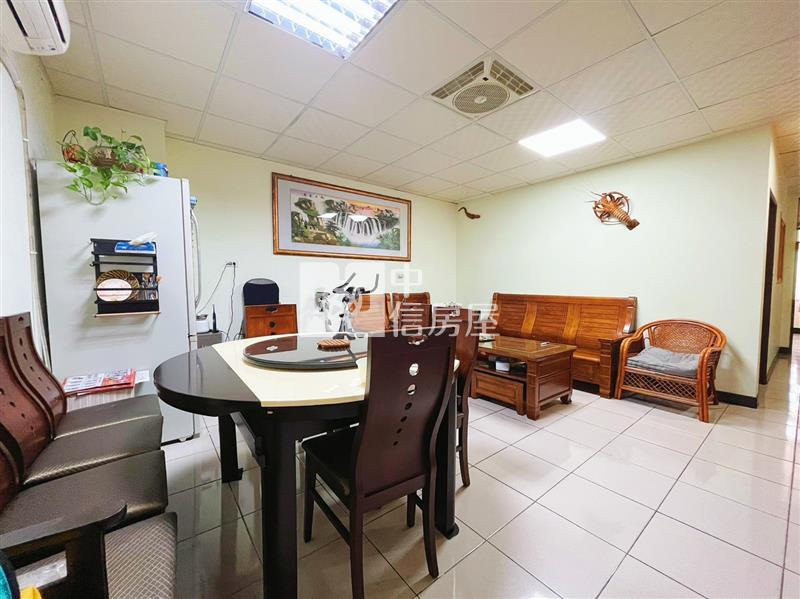 平鎮南區活動中心臨延平路~大地坪精美透天房屋室內格局與周邊環境