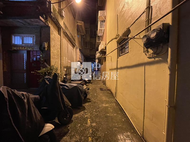 【安家】專任-台中逢甲夜市三套房房屋室內格局與周邊環境