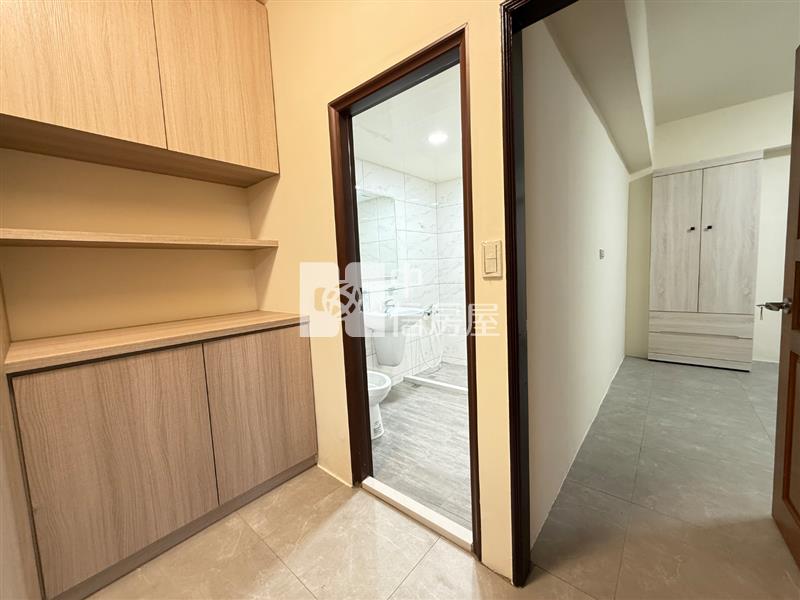 體育園區電梯美兩房房屋室內格局與周邊環境