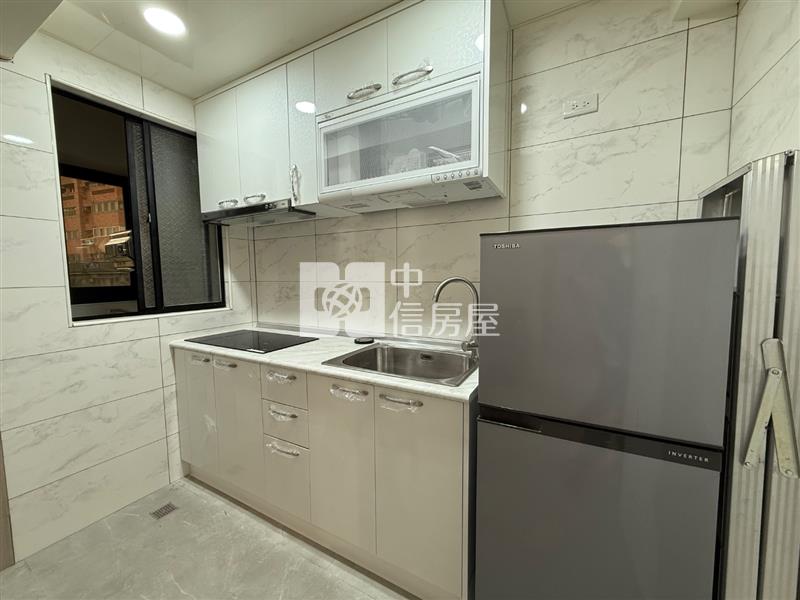 體育園區電梯美兩房房屋室內格局與周邊環境