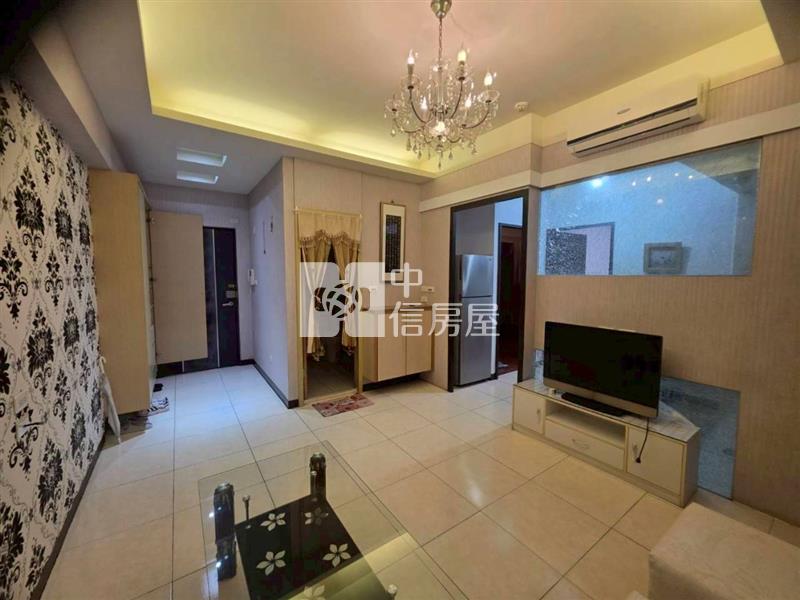 四維商圈正2房車位房屋室內格局與周邊環境