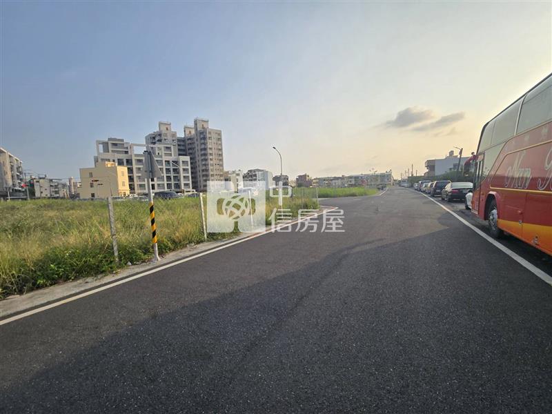 新化國稅局旁雙面臨路面寬20米重劃建地房屋室內格局與周邊環境