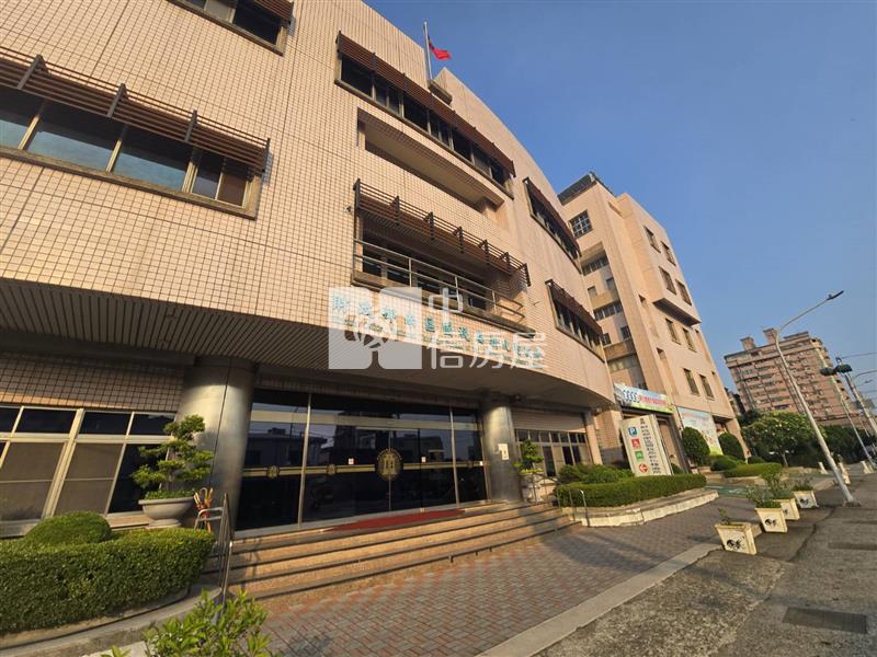 新化國稅局旁雙面臨路面寬20米重劃建地房屋室內格局與周邊環境