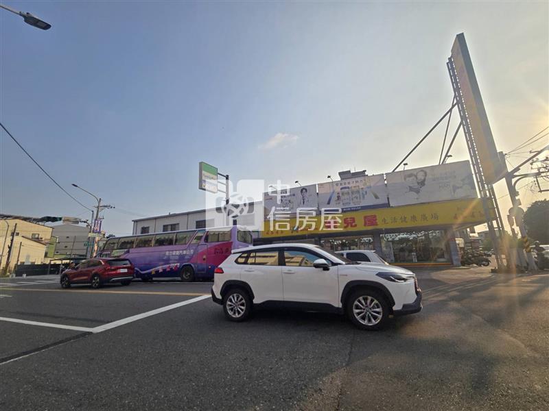 新化國稅局旁雙面臨路面寬20米重劃建地房屋室內格局與周邊環境