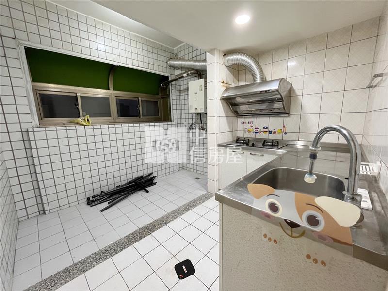 頭份交流道旁3房車房屋室內格局與周邊環境