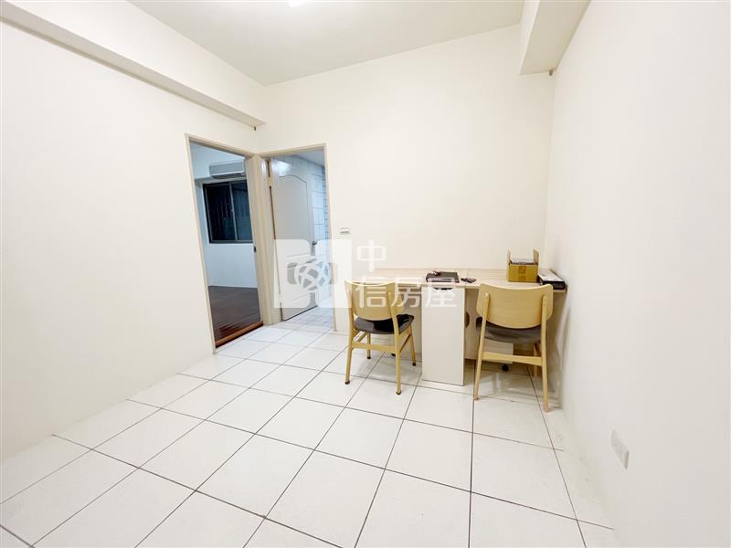 頭份交流道旁3房車房屋室內格局與周邊環境