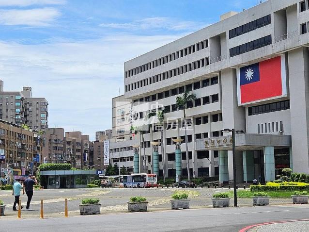 市府司法特區美寓｜桃園國中旁房屋室內格局與周邊環境