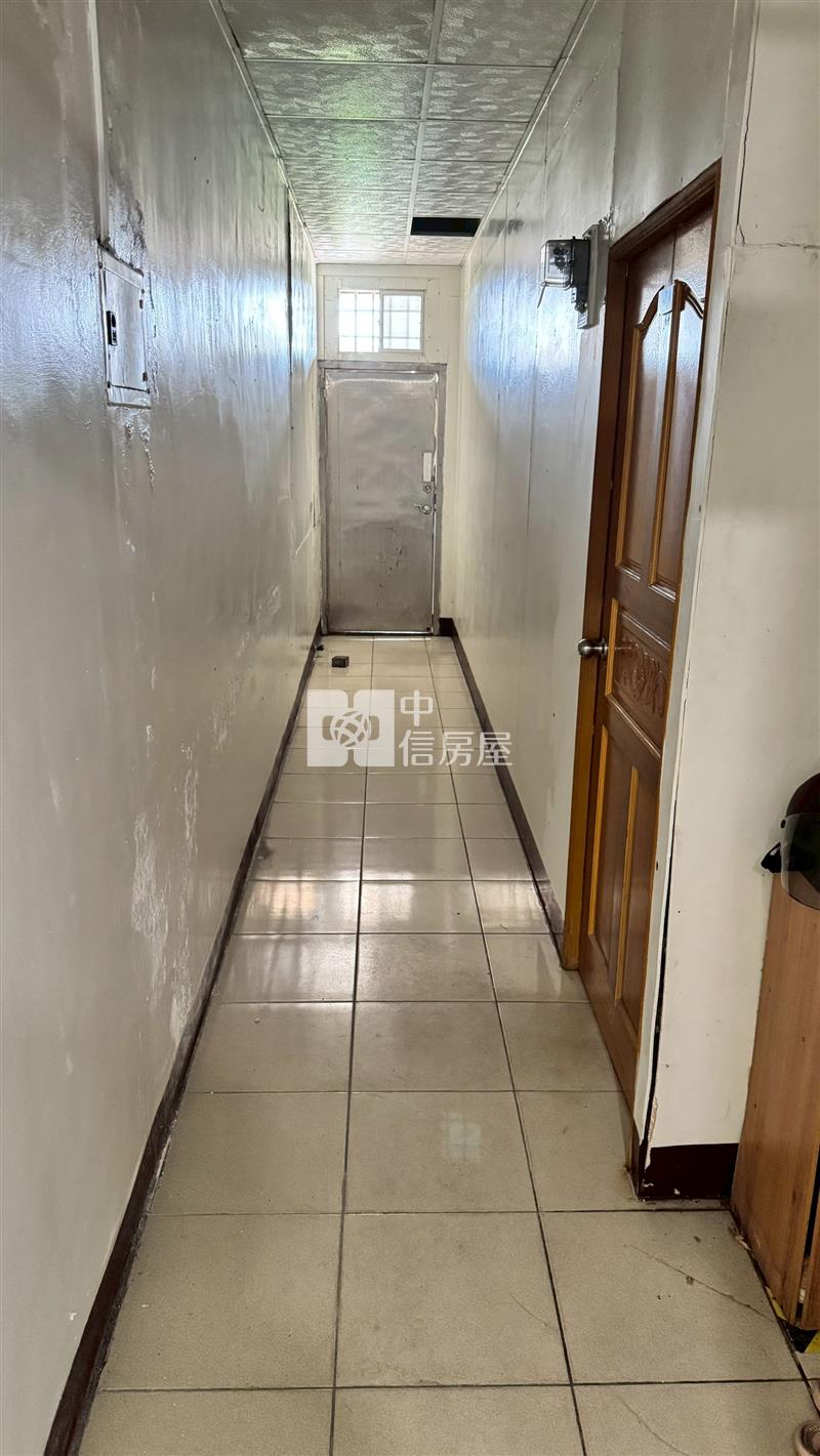 中山南路透天分租套房房屋室內格局與周邊環境