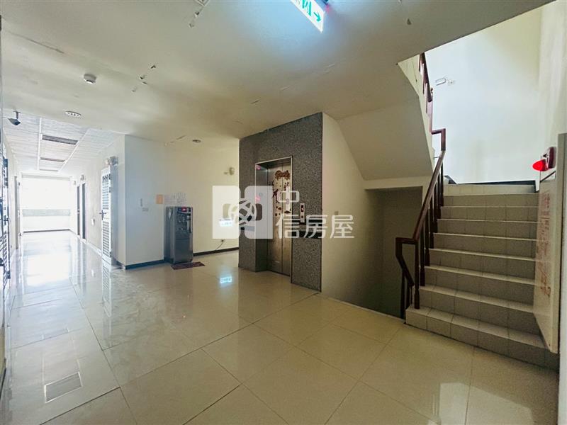 獨家大學銀行A棟採光美宅房屋室內格局與周邊環境