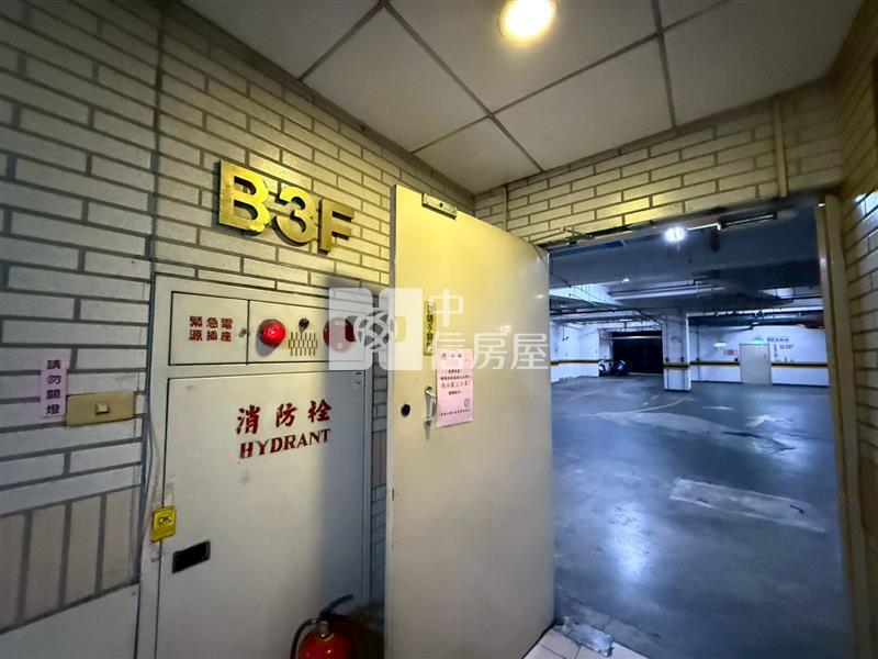 大有商圈全新裝潢3房車房屋室內格局與周邊環境