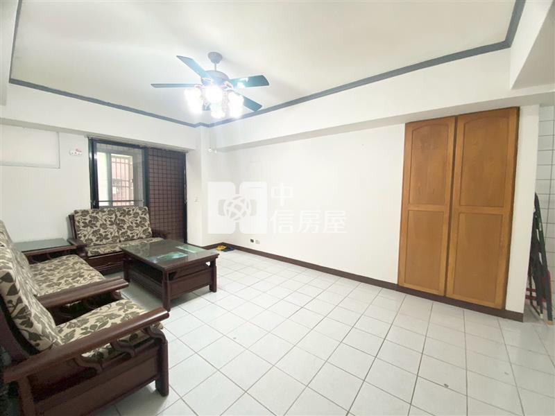 永正天下三房車位房屋室內格局與周邊環境