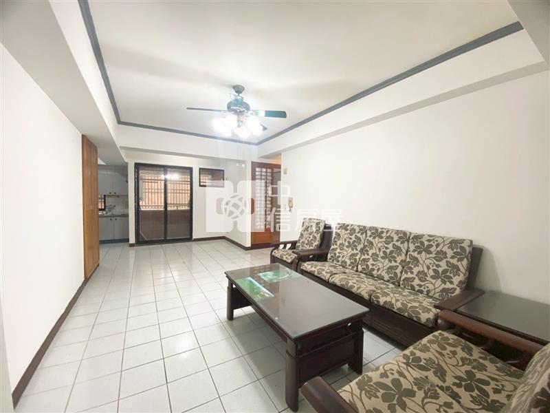 永正天下三房車位房屋室內格局與周邊環境