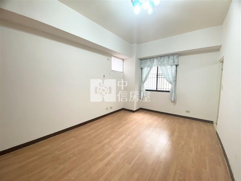 永正天下三房車位房屋室內格局與周邊環境